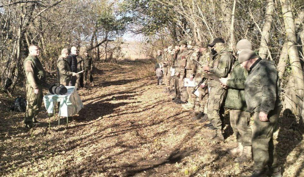 Мобилизованным из Мурманской области вручили благодарности губернатора за успешное выполнение задач в зоне СВО